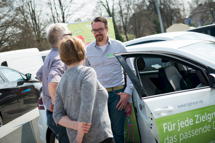 typneun Gründer Stefan Manhart auf dem Tag der Elektromobilität in Freising