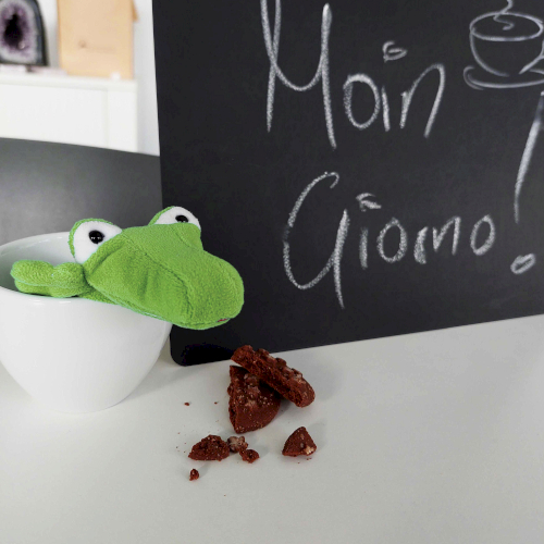 Stofftier-Krokodil Maskottchen der typneun Marketingagentur aus Freising